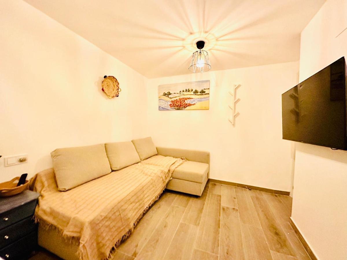Sol Apartamentos Malaga Centro Ngoại thất bức ảnh